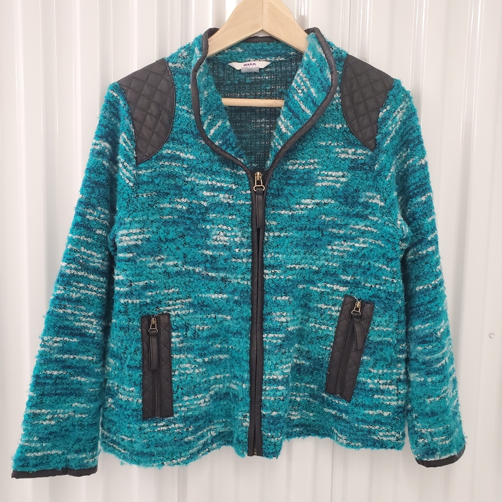 Alia | Petite Pre-distressed Lightweight Blazer